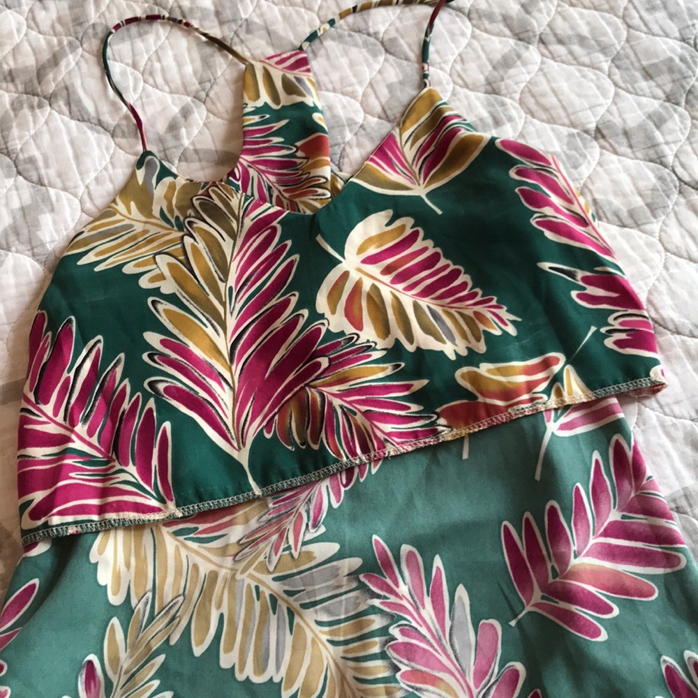 Leaf Print Racerback Tank - Picture 4 of 4